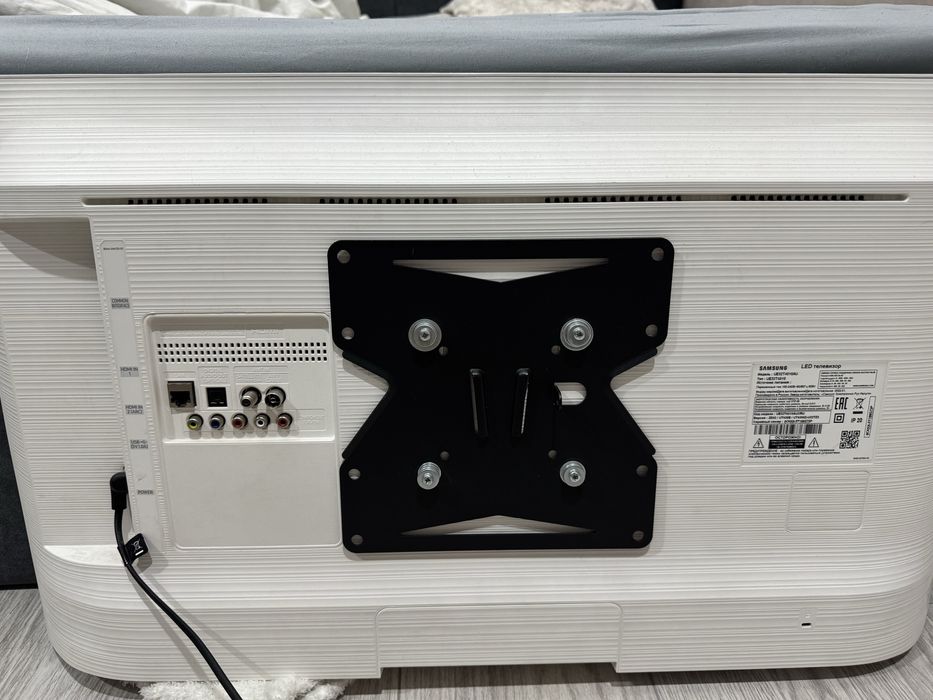 Телевизор samsung