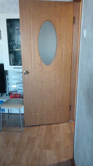 Продам двери срочно