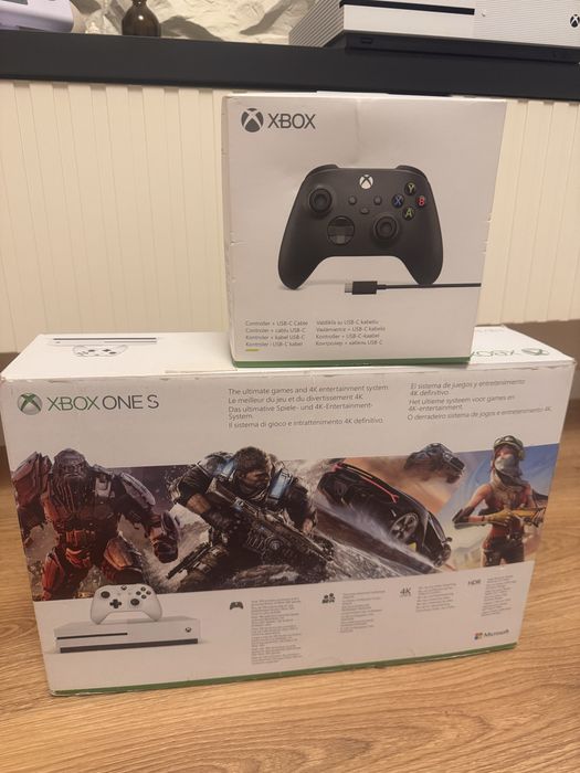 Xbox one S + Doua controlere