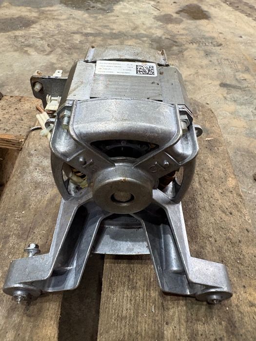 Motor mașina de spălat
