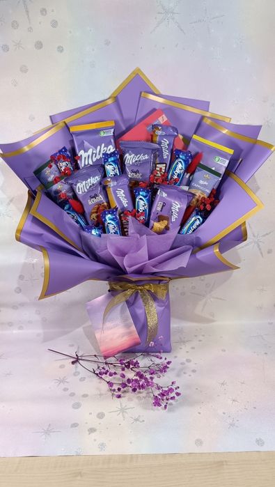 Сладкий букет из конфет