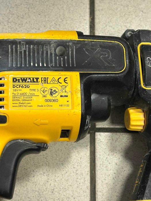 Винтоверт за гипскартон Dewalt