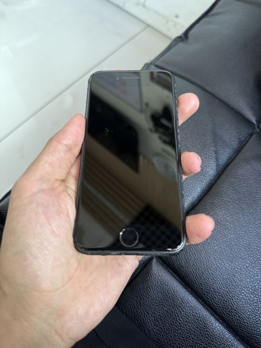 Iphone Se 2020 radnoy