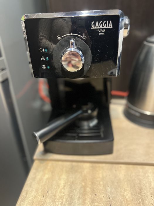 Продавам кафе машина GAGIA  VIVA STYLE