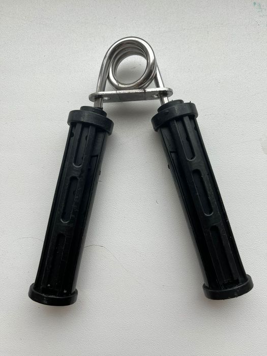 Продам экспандер для спорта