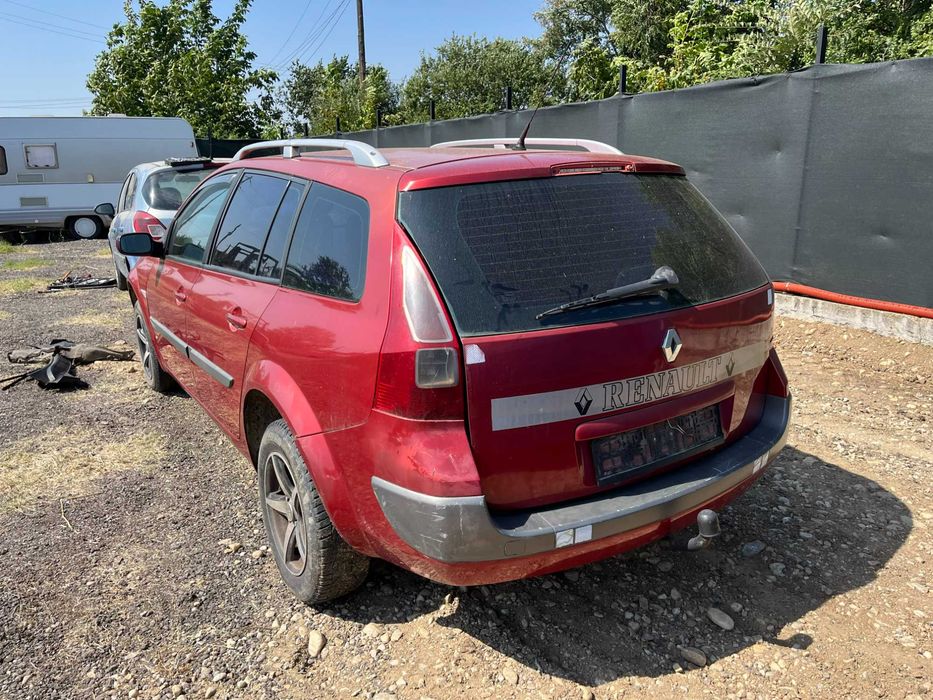 Dezmembrez Renault Megane 2 facelift 2006 break rosu visiniu dci