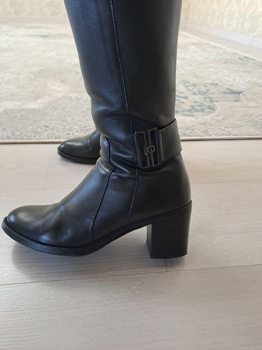 Продам осенние сапоги