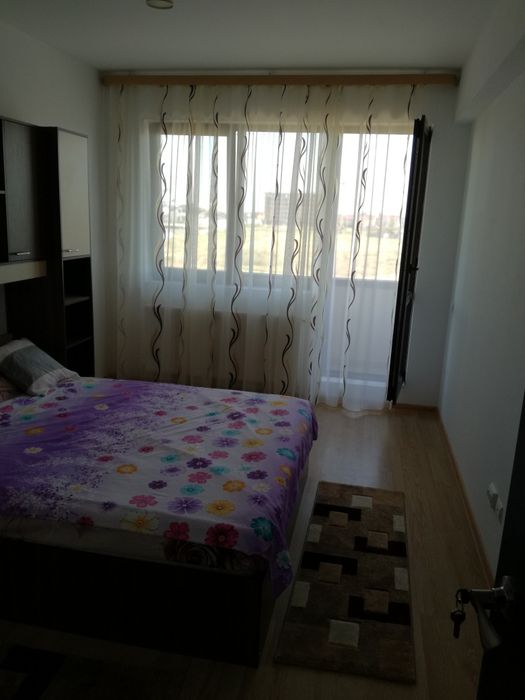 Inchiriez apartament