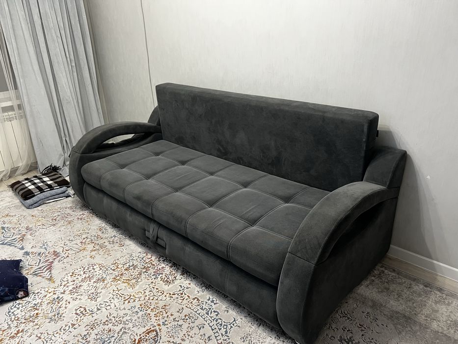 Продам диван почти новый