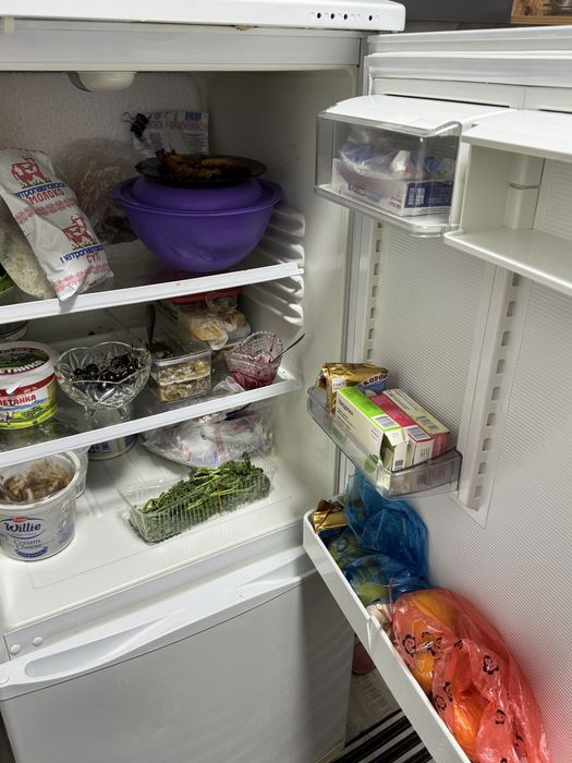 Холодильник рабочий советский