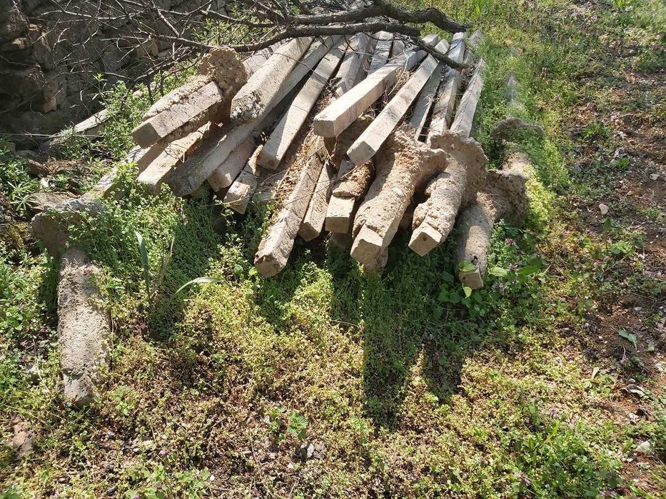 пречупени бетонни колове (здравите се продадоха) - цена на бройка