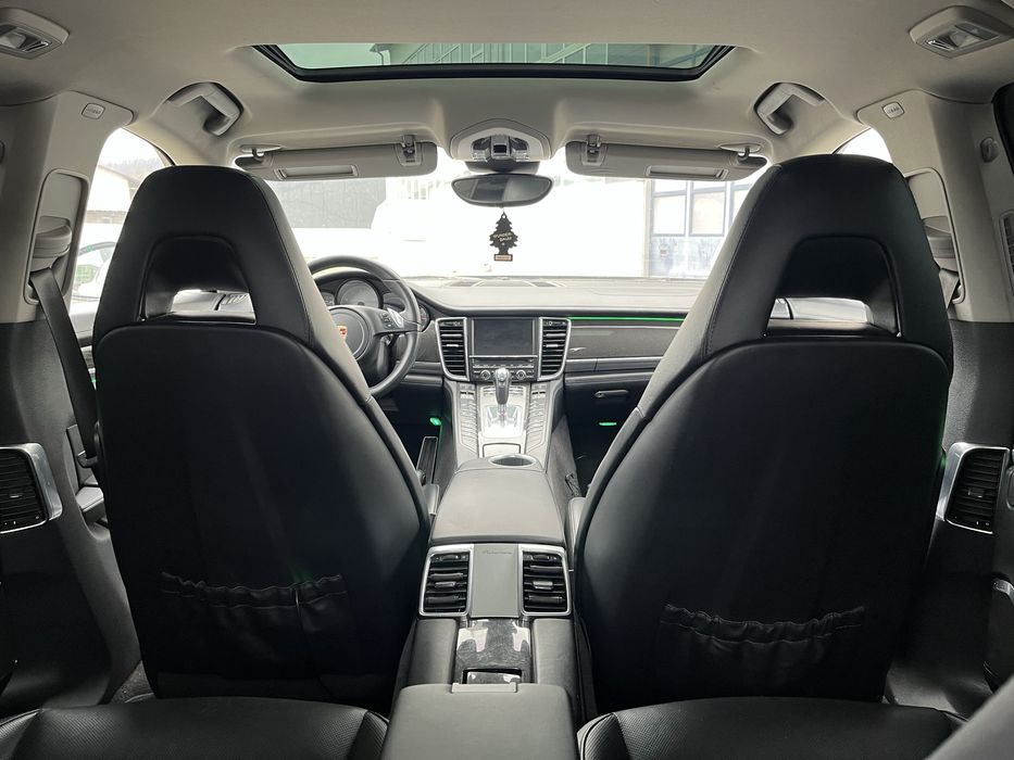 Porsche Panamera 4S