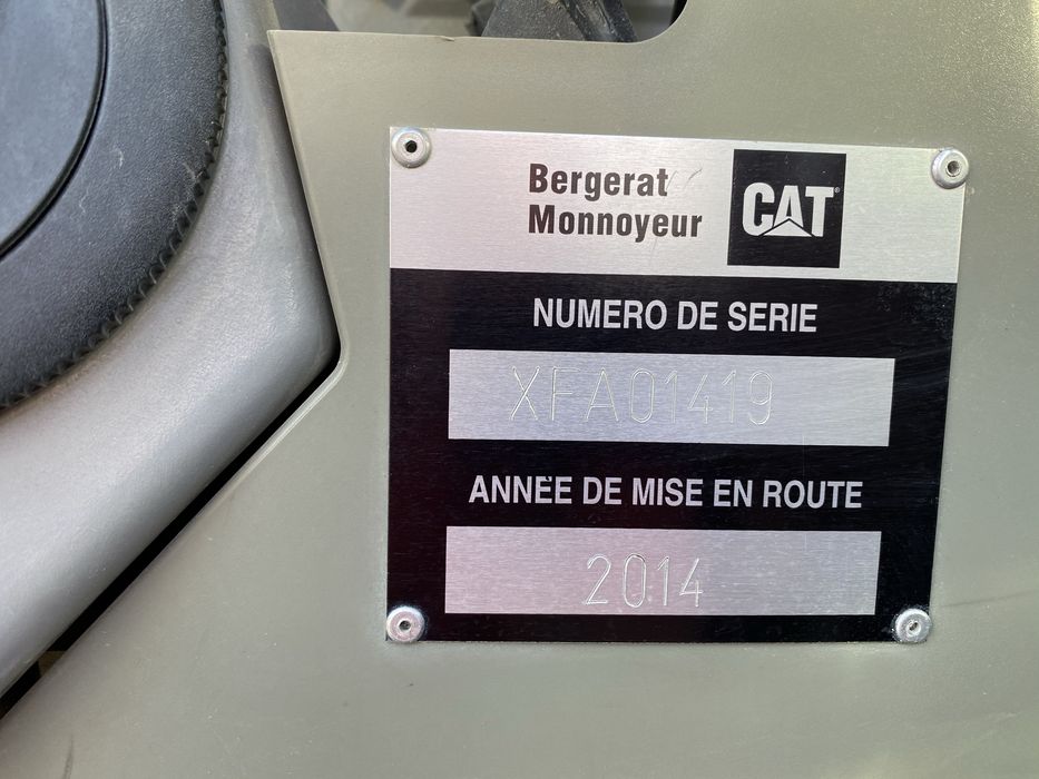 Excavator cat 305E 2014