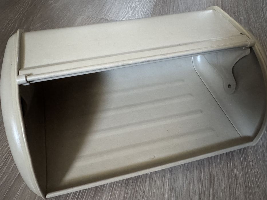 Продам хлебницу AgneSS в отличном состоянии