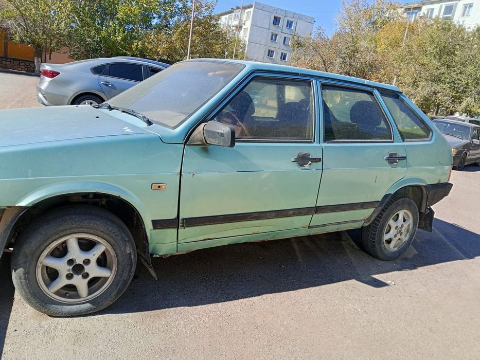 Продам срочно машину