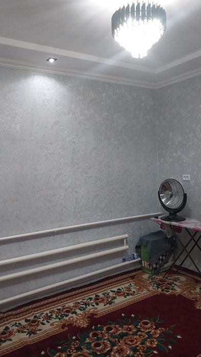 Uy sotiladi Olmaliq shaxar chanbil maxllasida