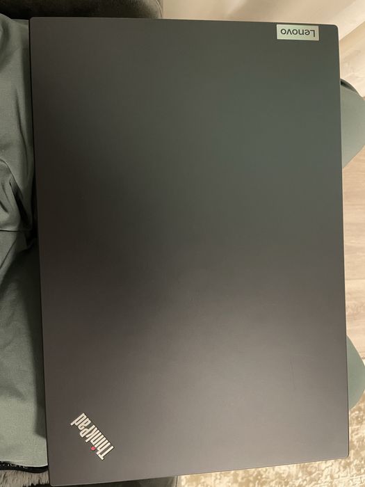 Laptop lenovo tinkpad P15v Gen2!!