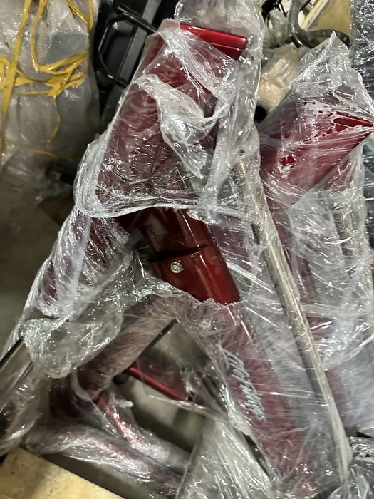 Продавам Професионални фитнес уреди Life Fitness Signature Serias