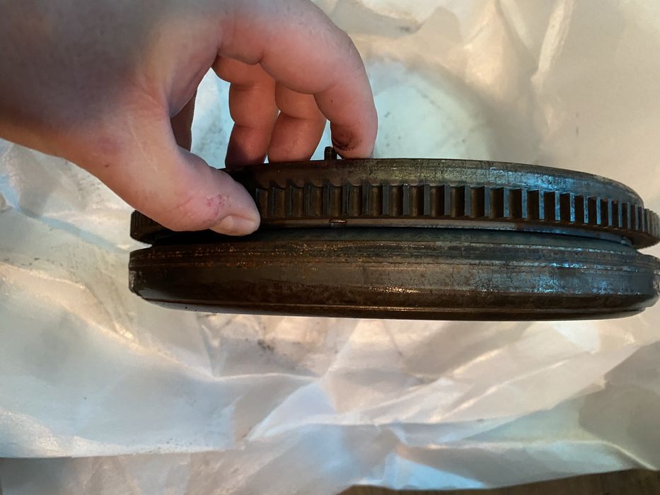 Маховик демпферен 1.9 тди 105 к.с