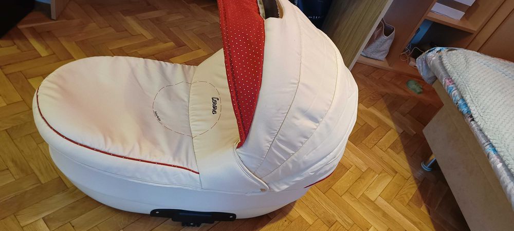 Детска количка със зимно и лятно кошче