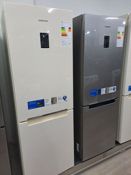 Samsung Холодильник модель: RB29 FERNDWW/WT