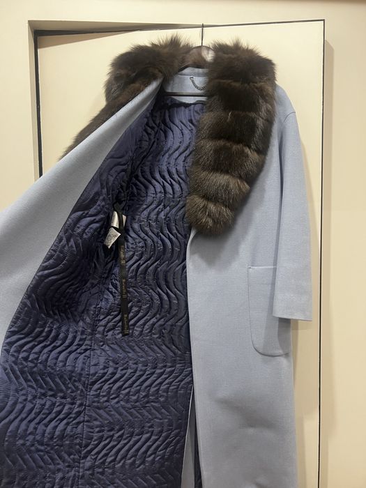 Пальто с мехом соболя