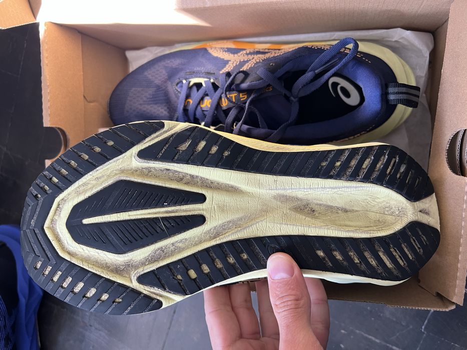Vand Asics Novablast 5