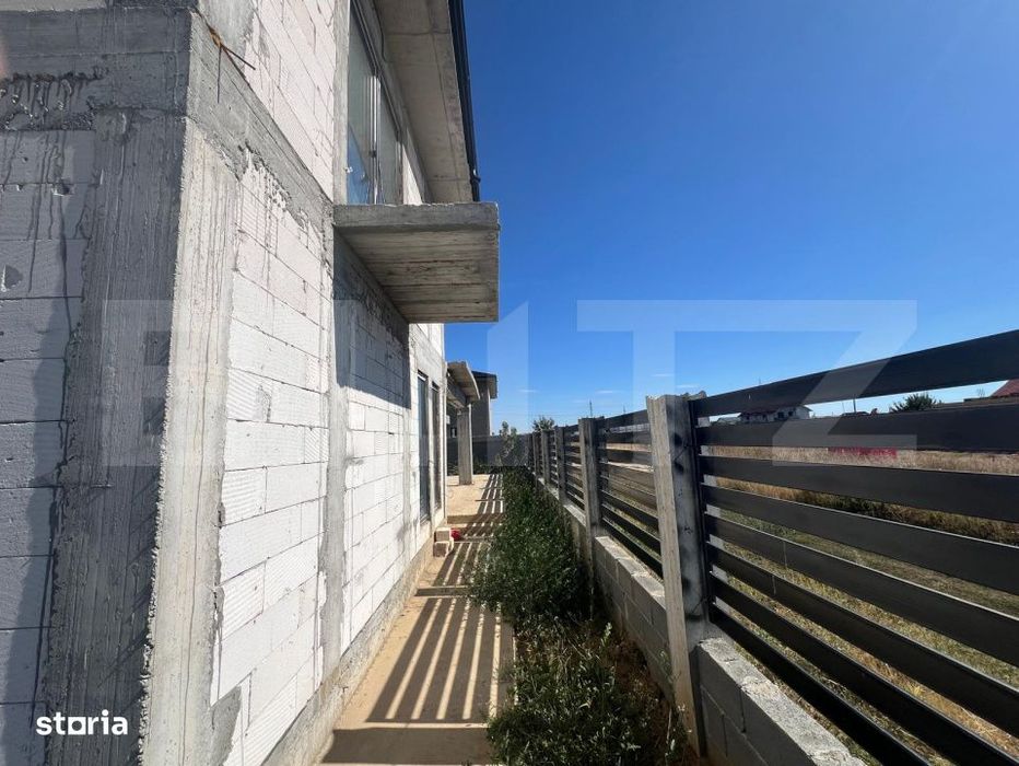 Casa la rosu, 233 mp, P+1, zona Valea Fetii