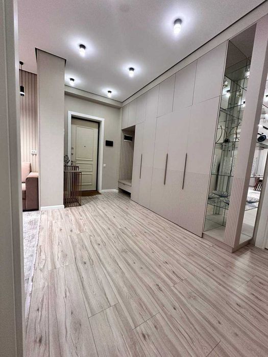 ЖК Kazakhstan, 3 комнаты, 88 м², сквозная, Минор Ц-6