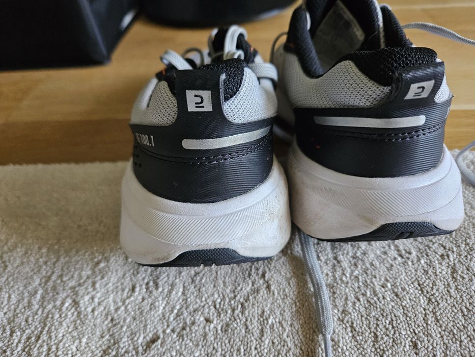 Маратонки декатлон 40 номер