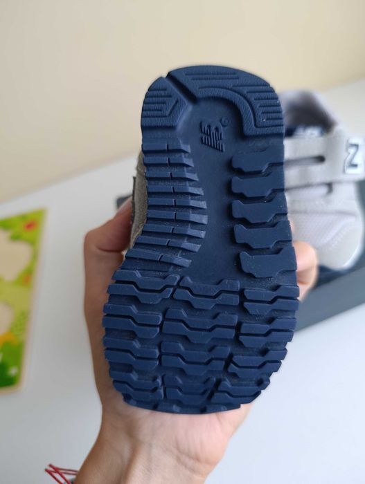 Бебешки/детски маратонки New Balance р-р 20