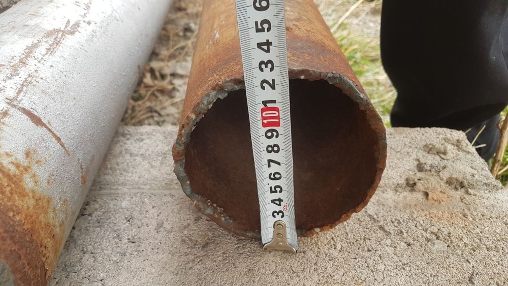 труба металлическая