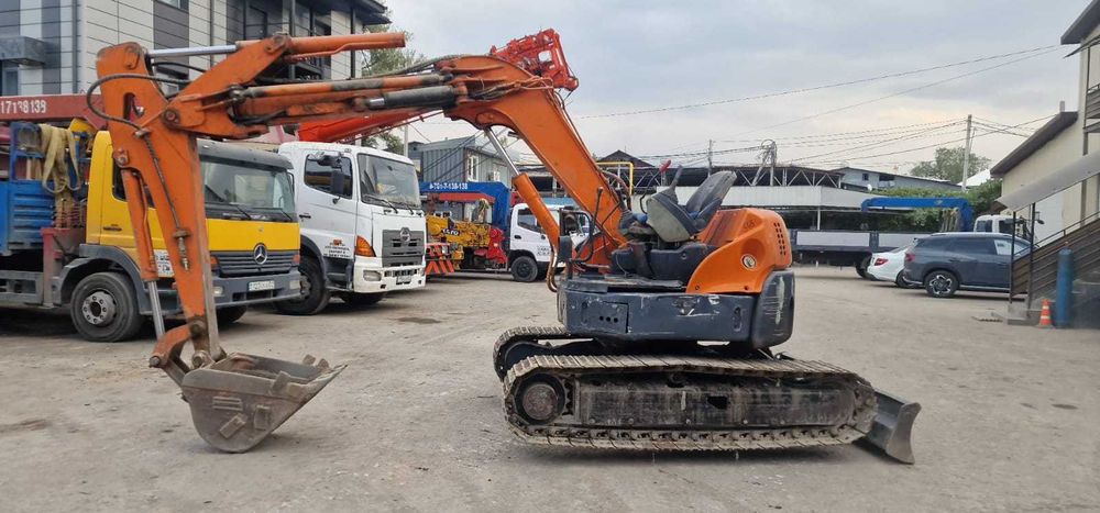 Продам мини экскаваторы Hitachi EX55 UR