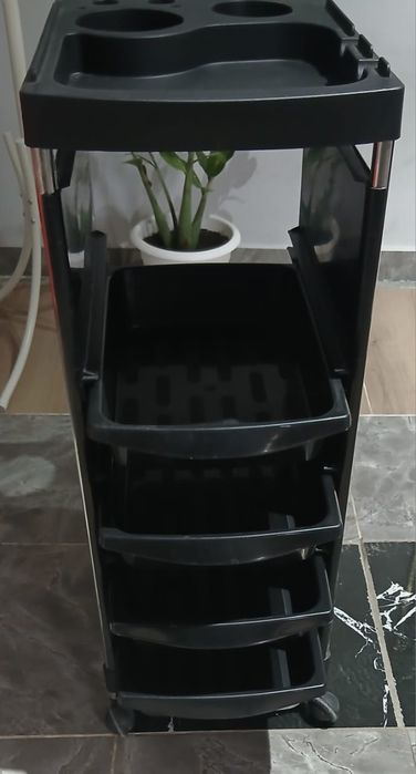 Шкафчик для парикмахерских