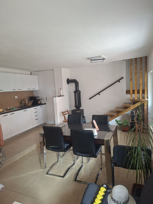 Se vinde casa in Crăciunelu de jos