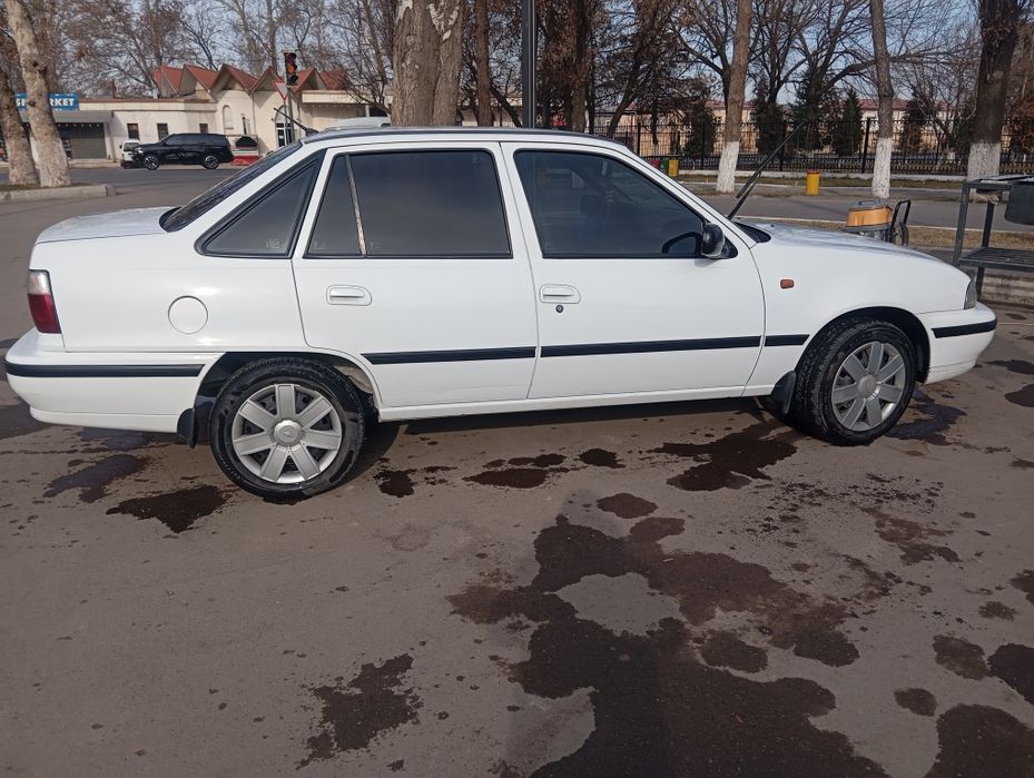 Nexia 1 sons prabeg 232000 yili 2005 holati yaxshi