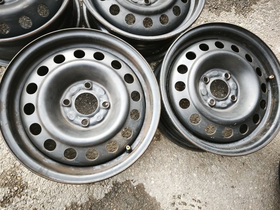 14" оригинални железни джанти за Renault Clio/Nissan Micra.