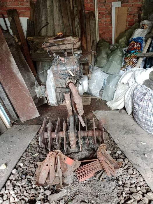 Продам мотоплуг на запчасти Бу