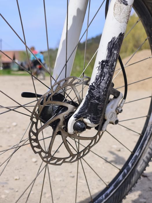 Vând bicicleta bulls