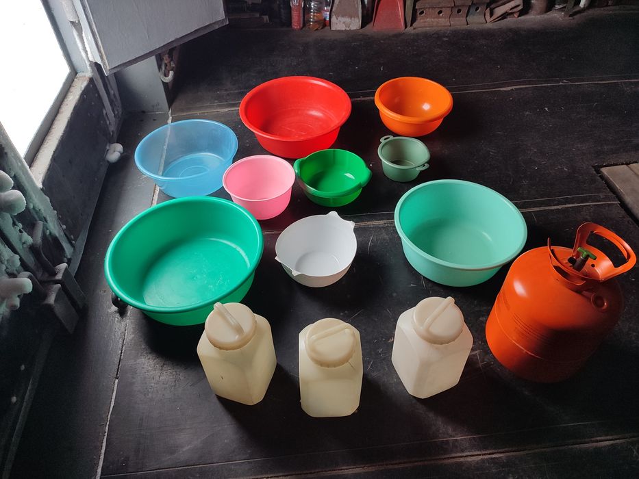 Тазики в отличном состоянии