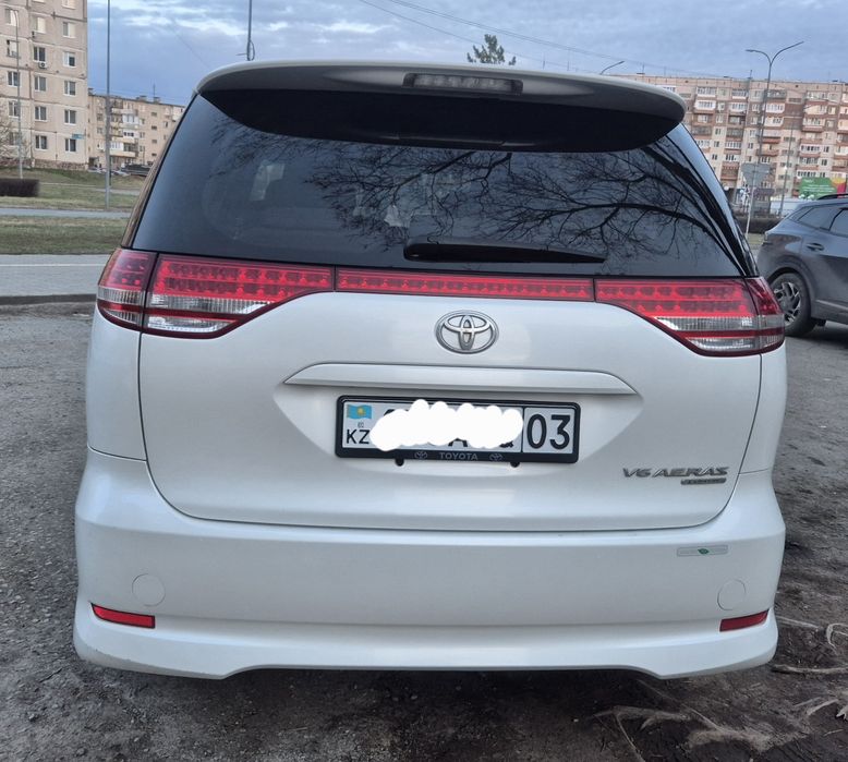 Продам автомобиль тойота эстима