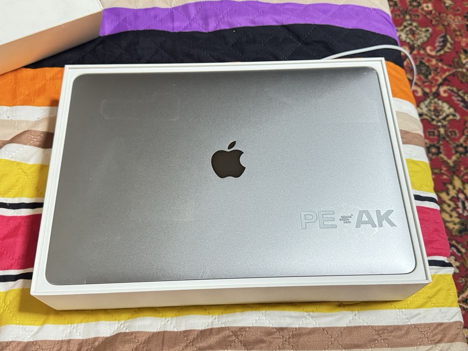 Продам MacBook Pro 2017