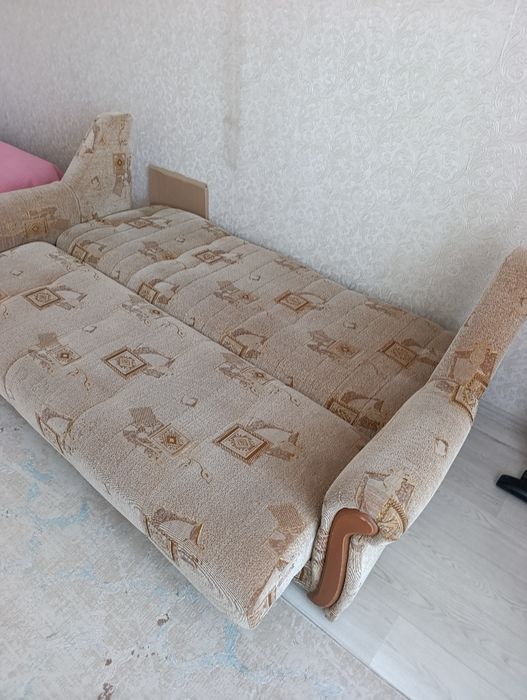 Продам диван книжка