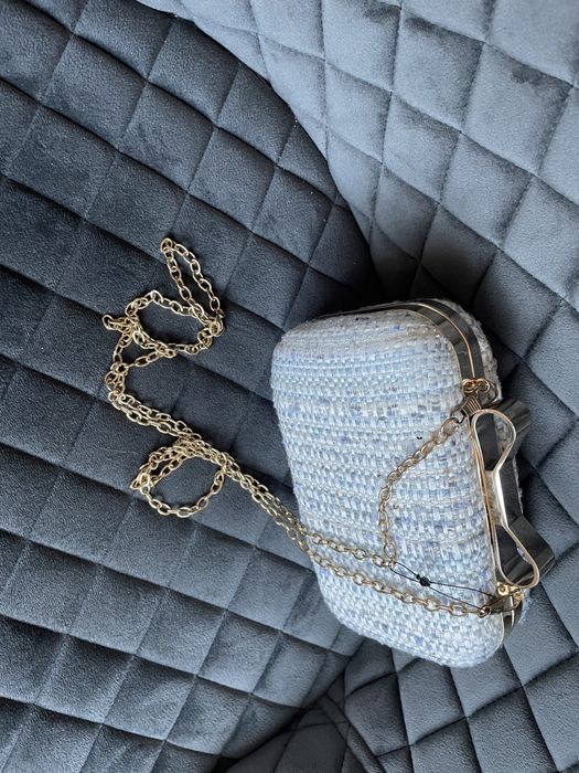 Нова дамска чанта клъч