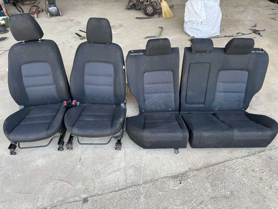 салон за mazda 6 хечбек