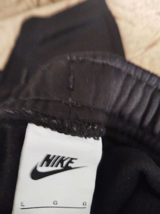 Комплект долнище и горнище на nike