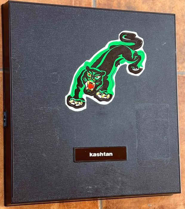 Capac fata negru mag kashtan