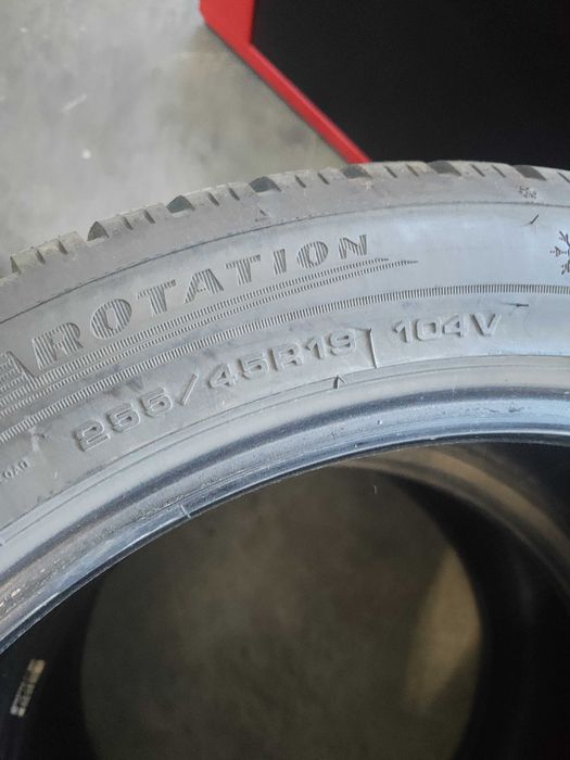 2бр. зимни гуми 255/45/19 Dunlop