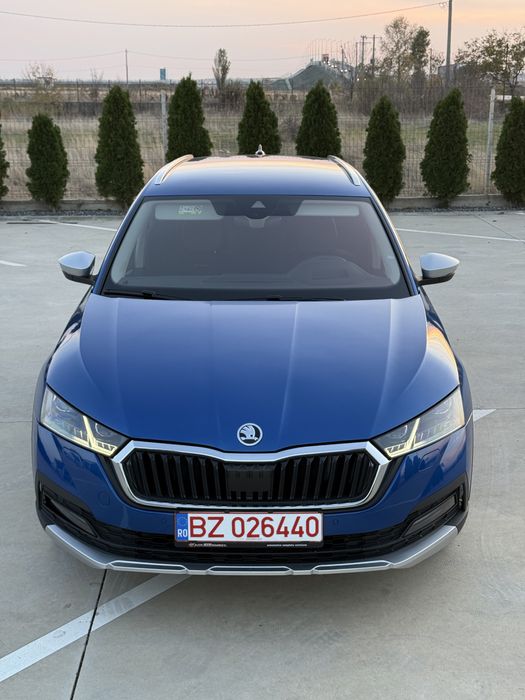 Skoda Octavia Scout DSG 4X4 matrix/Distronic/Heas Up Display