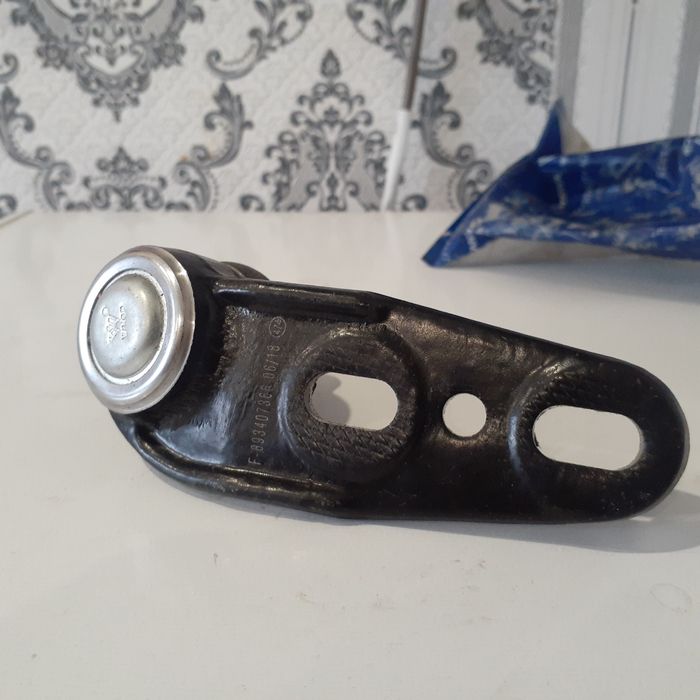 Шаровая опора на Форд